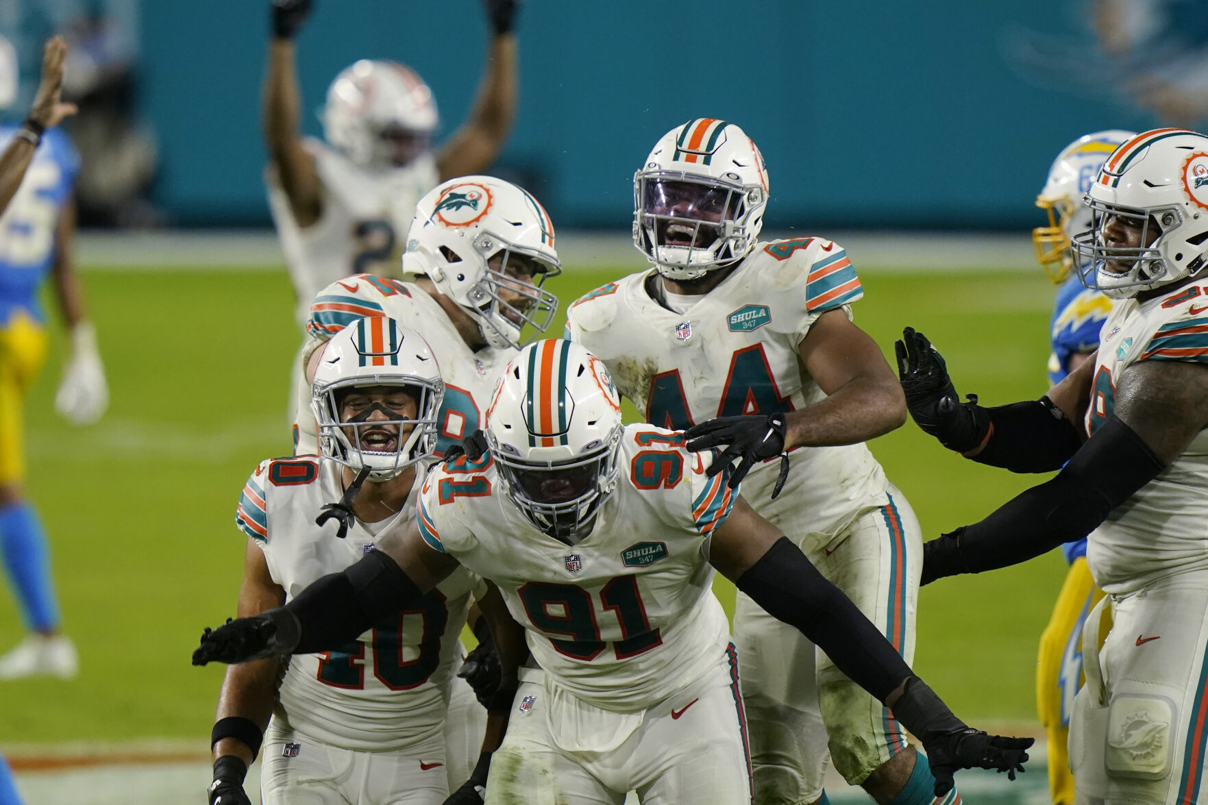 Chargers Dolphins Football